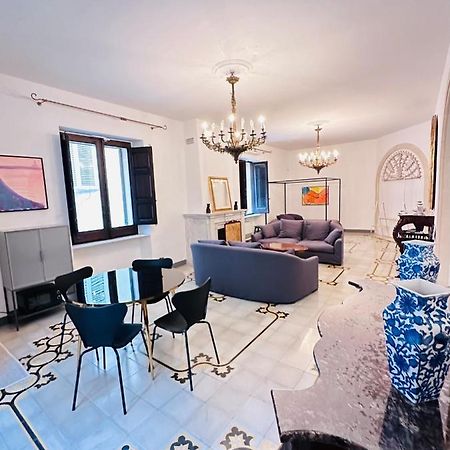 Elegante Appartamento Nel Cuore Del Barocco Lecce Extérieur photo