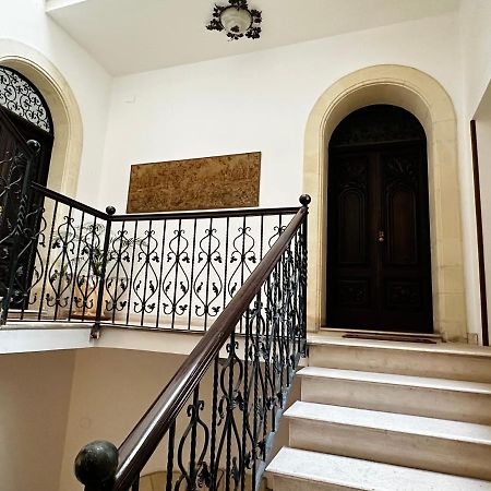 Elegante Appartamento Nel Cuore Del Barocco Lecce Extérieur photo