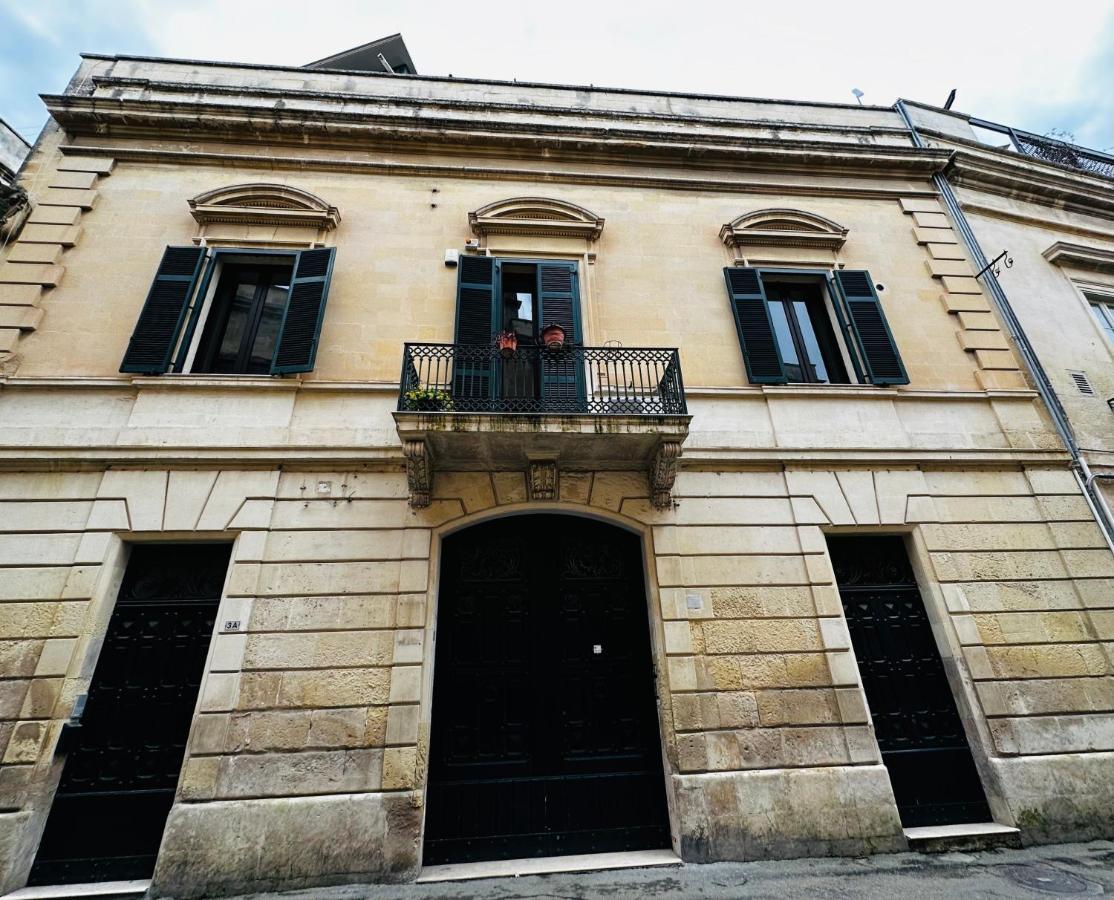 Elegante Appartamento Nel Cuore Del Barocco Lecce Extérieur photo