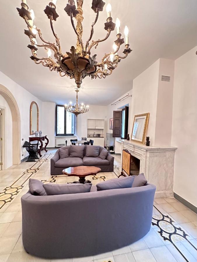 Elegante Appartamento Nel Cuore Del Barocco Lecce Extérieur photo