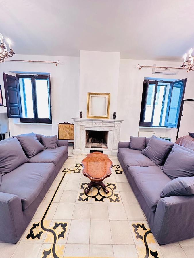 Elegante Appartamento Nel Cuore Del Barocco Lecce Extérieur photo