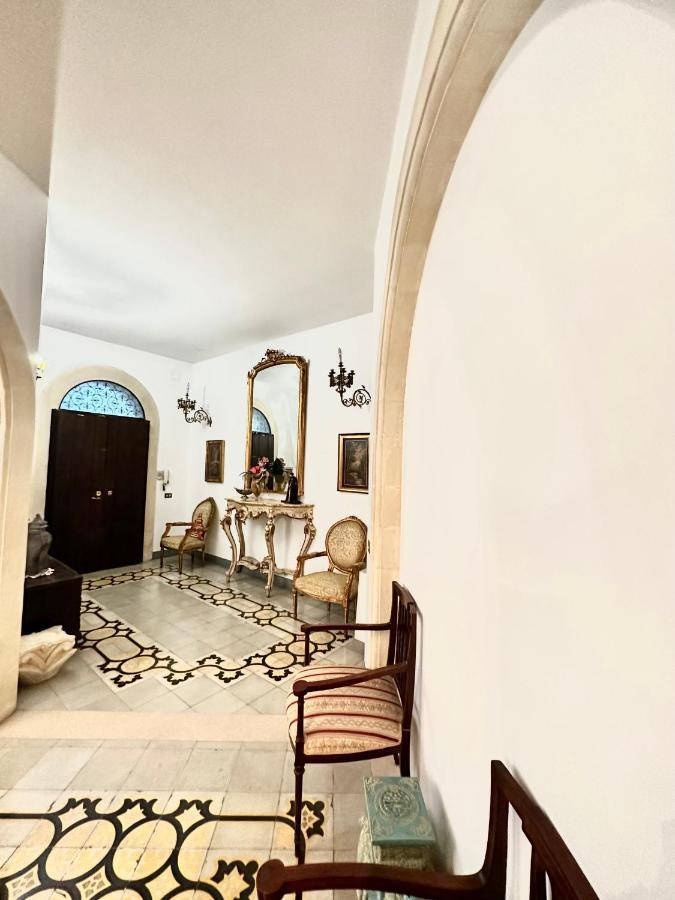 Elegante Appartamento Nel Cuore Del Barocco Lecce Extérieur photo