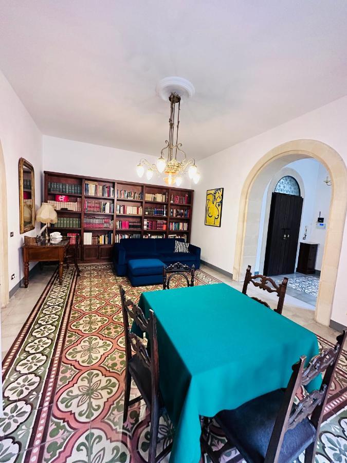 Elegante Appartamento Nel Cuore Del Barocco Lecce Extérieur photo